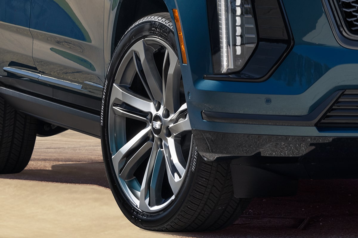 Close-Up View of the 2026 Cadillac Escalade's Wheel